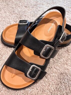 Beau Today Leather Sandals